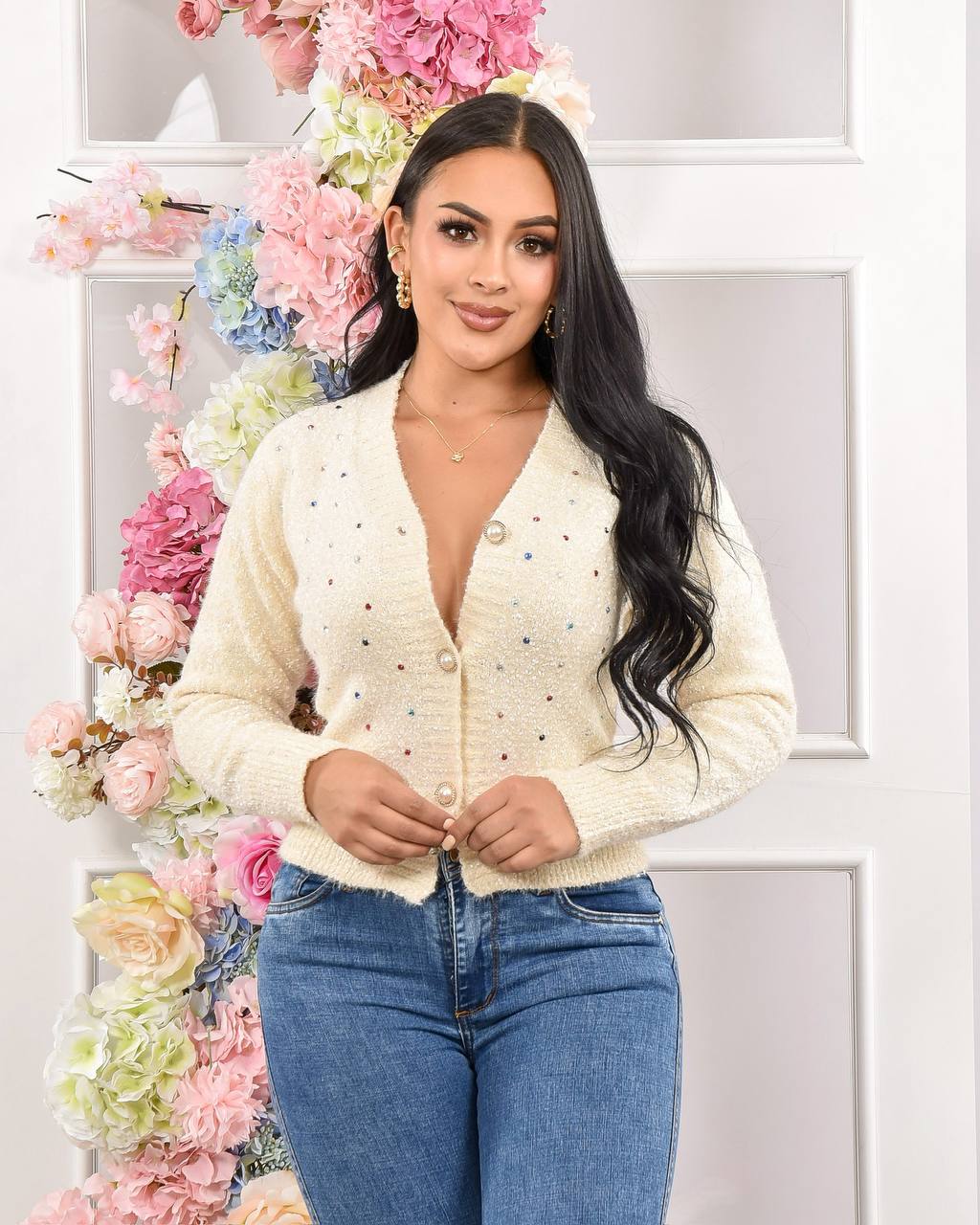 B25027 Sueter con pedreria bordada + corp top